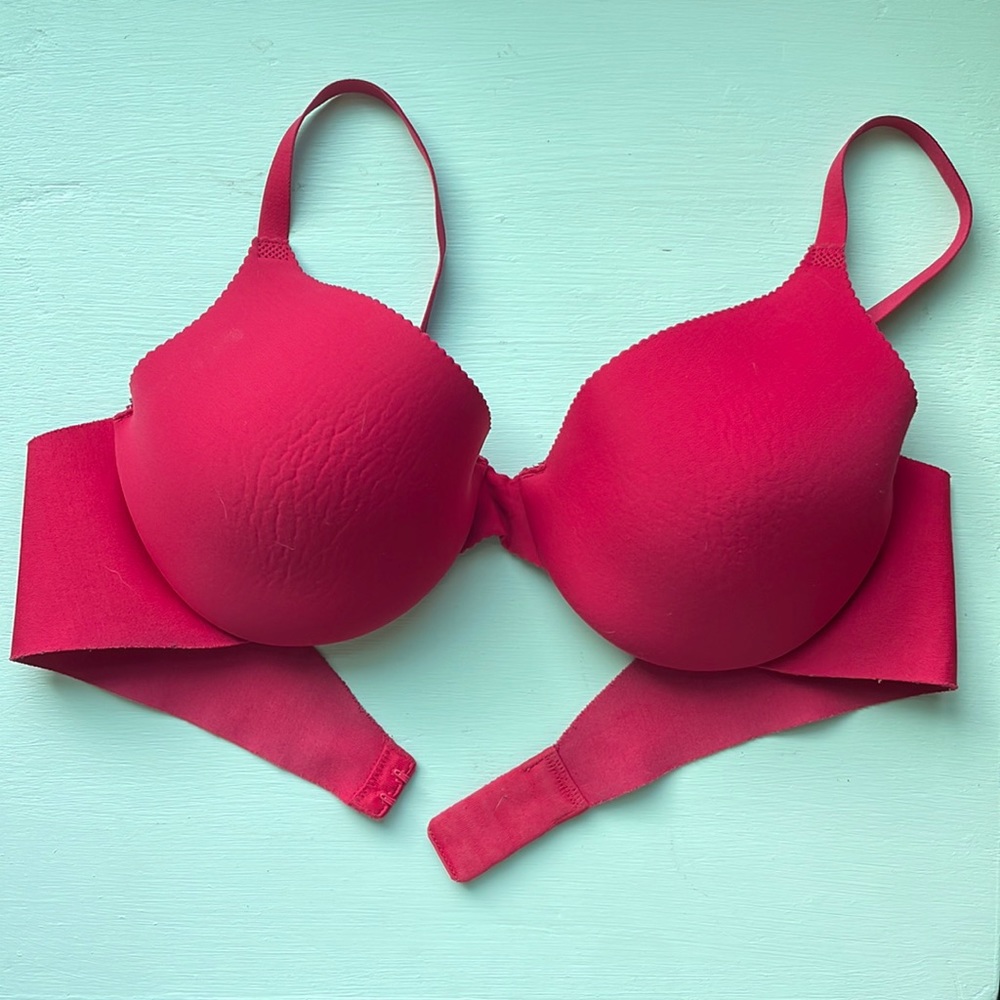 ISO! 34B or 36B Maidenform scalloped t-shirt bra, nude